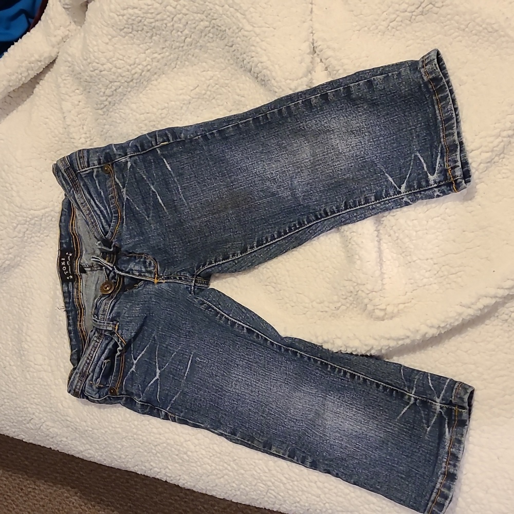 Toxic capris size 3